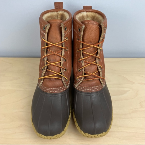 L.L. Bean Women’s Size 9.0 Wide 8” Shearling Lined Duck Boots Brown Leather - Picture 4 of 14